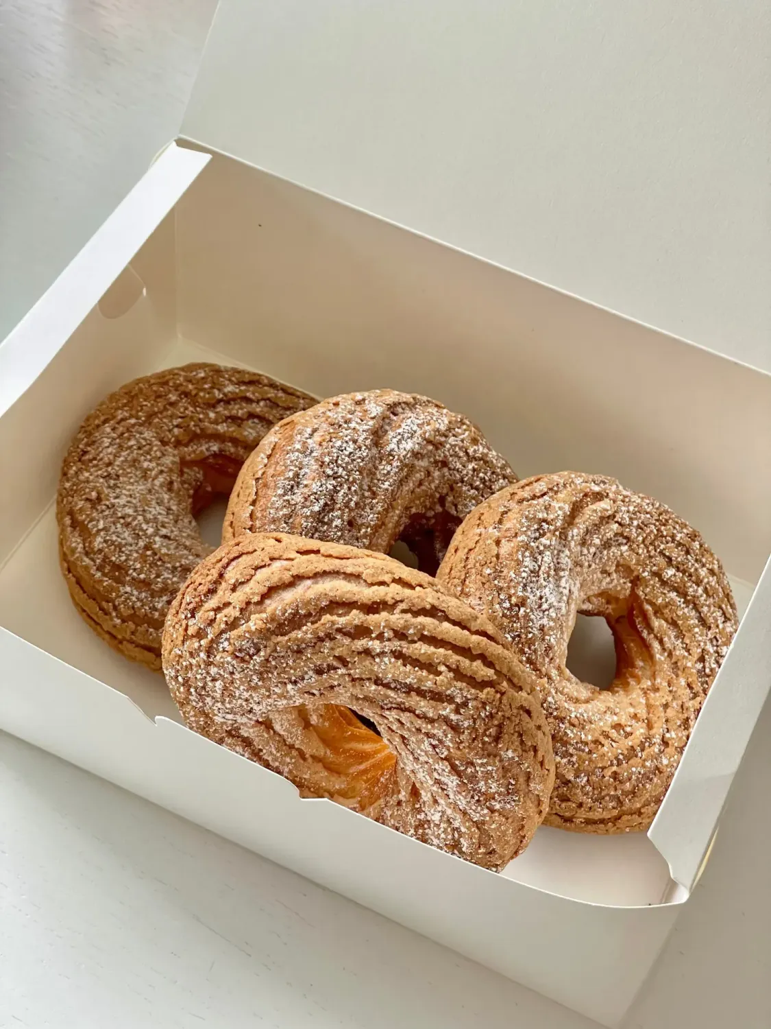 Кольца заварные с творогом и коричными яблоками фото 1